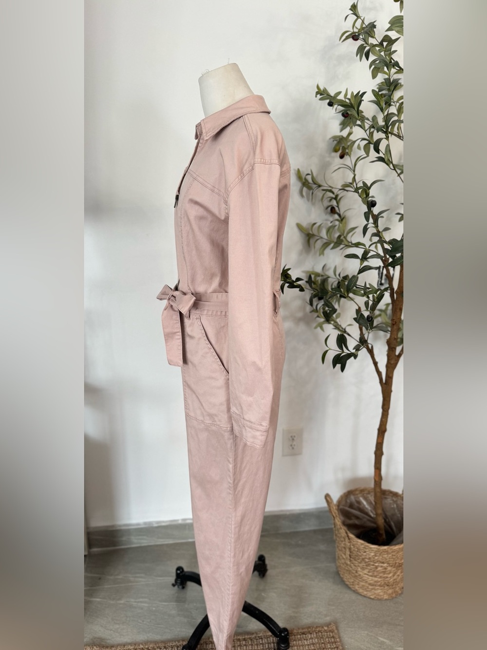 Universal Thread Size 8 Pink Utility Jumpsuit Belted Zip Front Long Sleeve - Picture 3 of 5